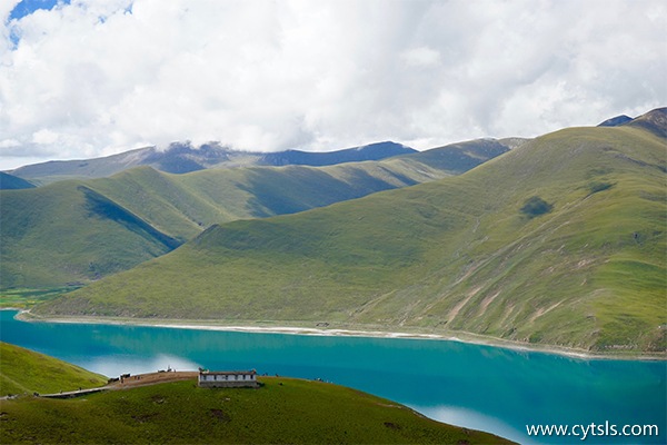 西藏旅行多少錢(qián)