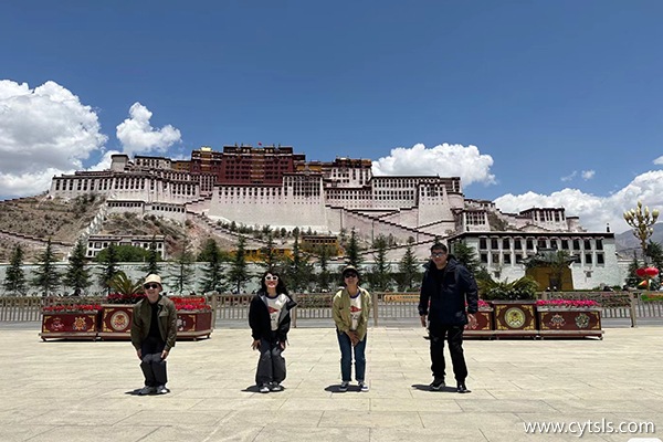 12月份去西藏旅游花費(fèi)多少錢