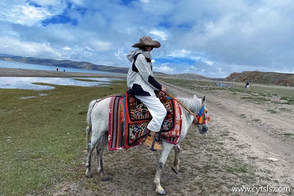 林芝旅游一般多少錢