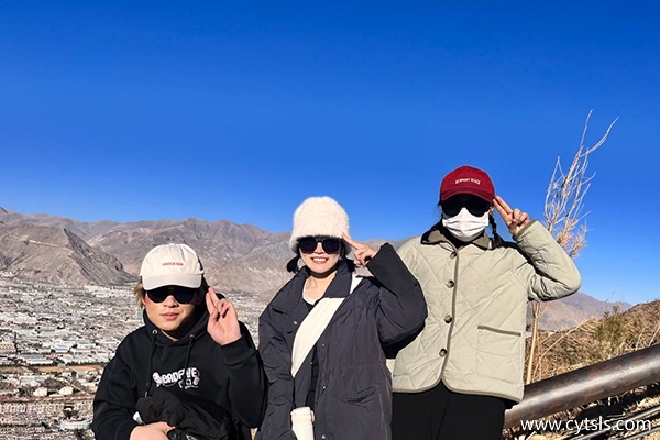 一萬(wàn)塊夠在西藏玩一個(gè)星期嗎